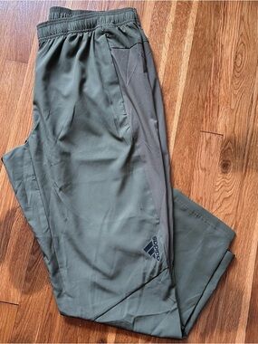 Adidas AEROREADY Men’s 2XL Green Training Long Pants Tapered Stretch Gym NWT